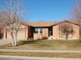 1201 Raymond Rd, Fruit Heights, UT 84037