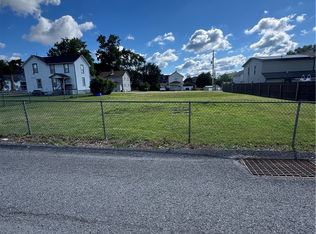 111 Poplar St, Imperial, PA 15126