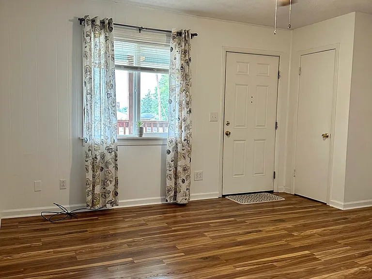 2246 Kirby Rd #3 — Photo 9