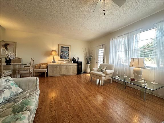 4th image of 4030 Ashby D #4030