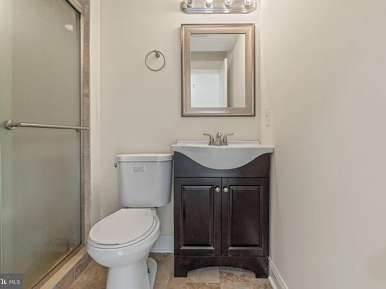 1724 W Master St #C — Photo 24