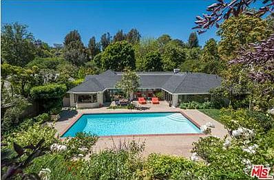 1st image of 920 Moraga Dr