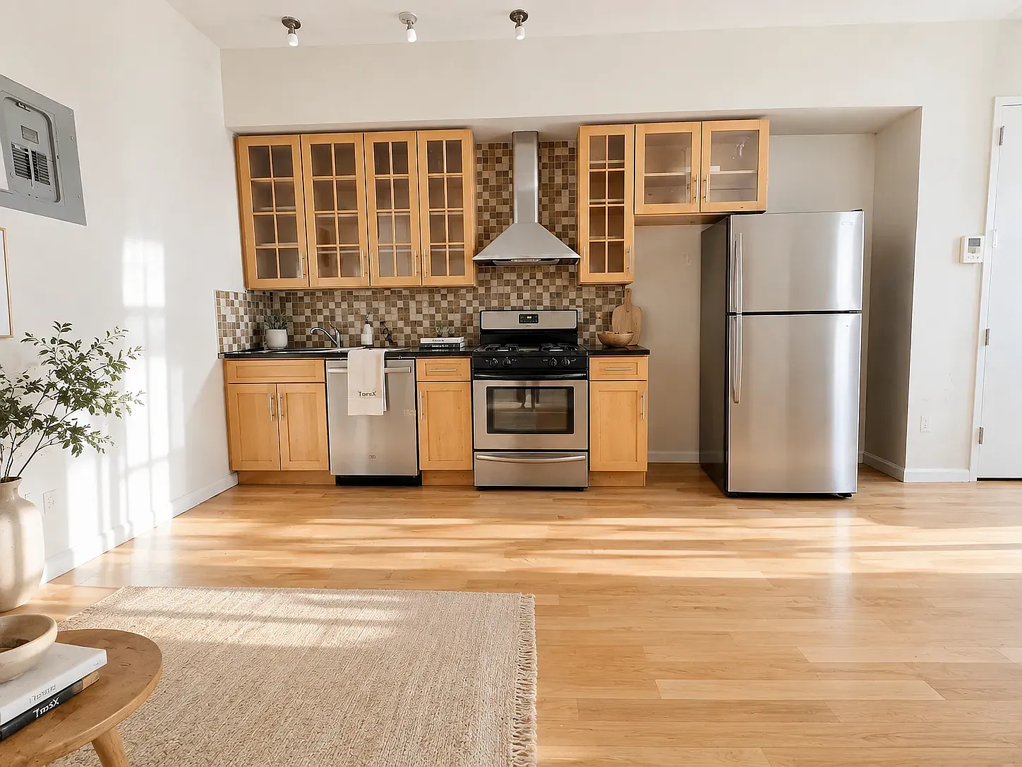 18 Goodwin Place — Photo 2