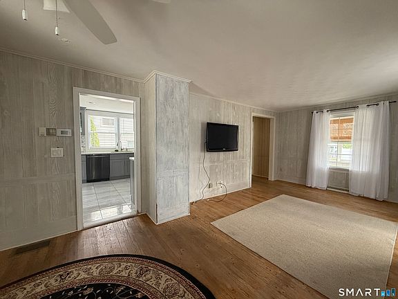 4th image of 74 Highland Avenue