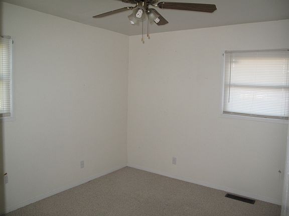 5th image of 3204 Idlewood Ter