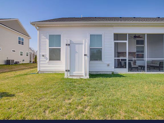 4th image of 24520 Sweet Bay Dr