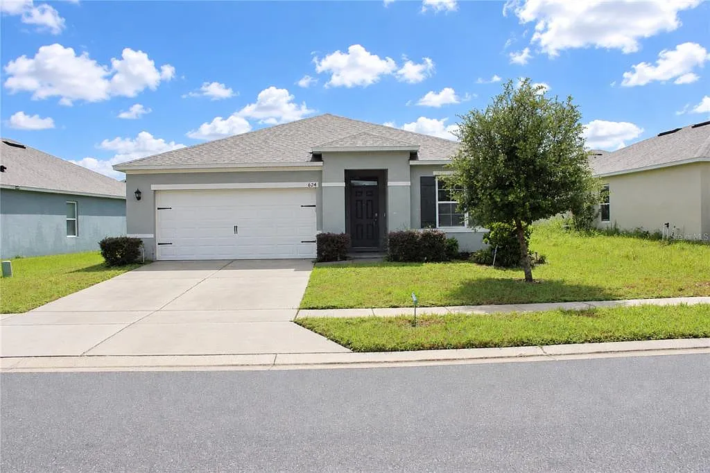 3 bed, 2.0 bath, 1690 sqft, $1,850 — Photo 1