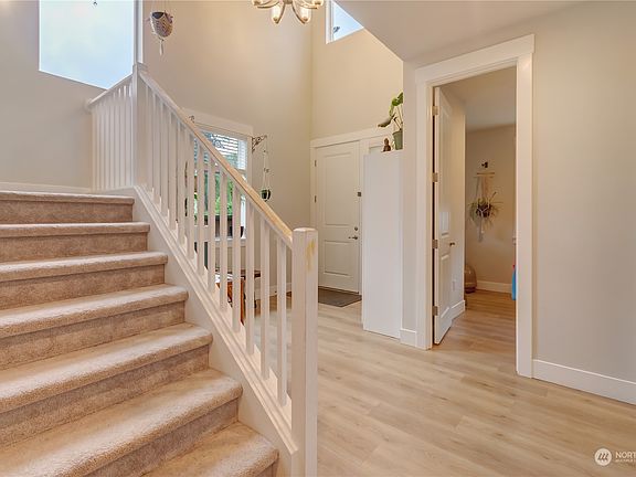 3rd image of 12213 146th Street Ct E