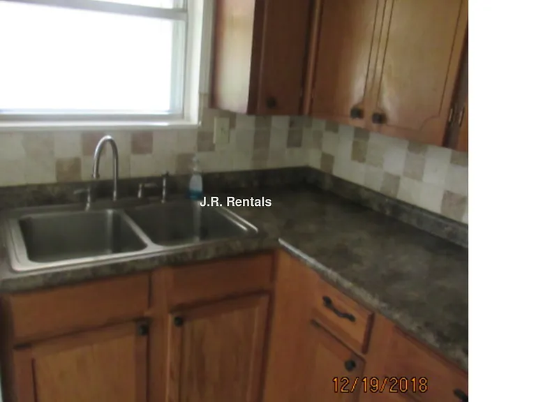 416 Nauert St — Photo 9