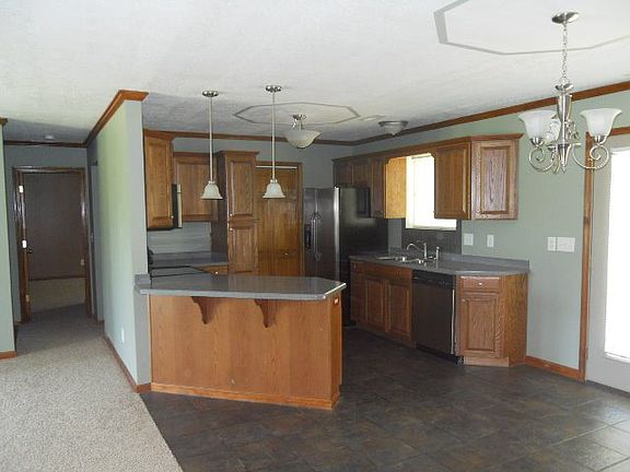 5th image of 104 Joe Montgomery Ct