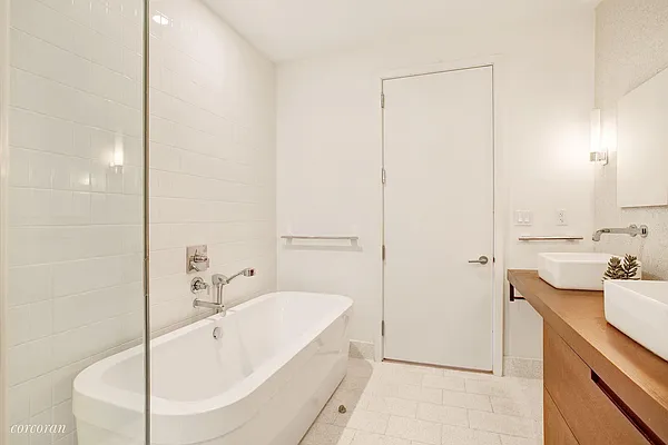 Sold by Corcoran | media 14