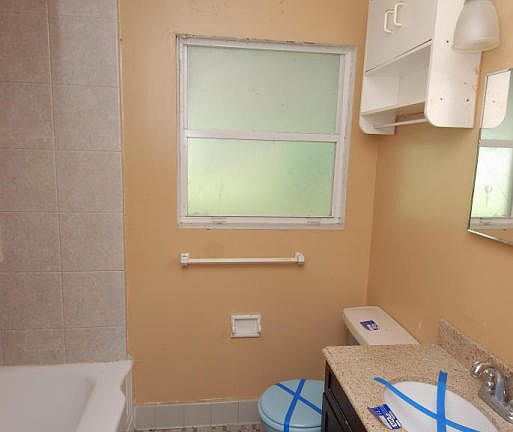 3rd image of 1706 Latour Pl