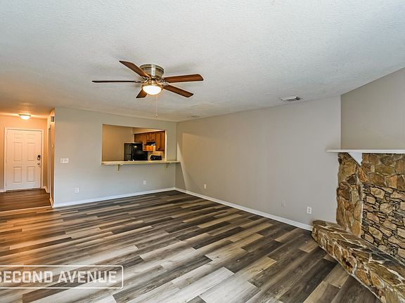 5th image of 5553 Bennington Dr