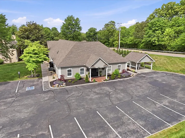 8611 Old Carriage Ct — Photo 38