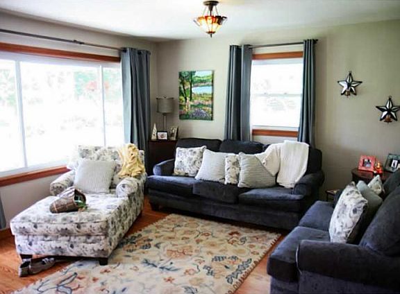 3rd image of 2141 Hanover Dr