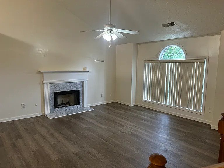 1711 Hayden Mill Ct — Photo 3