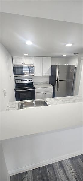 1st image of 13390 NE 7th Ave APT 304