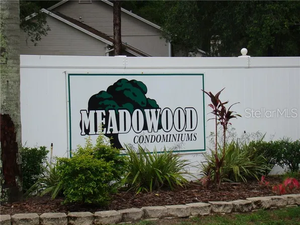 8622 Cattail Dr, Temple Terrace, FL 33637