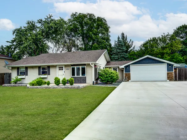 934 Ogden Rd, New Lenox, IL 60451