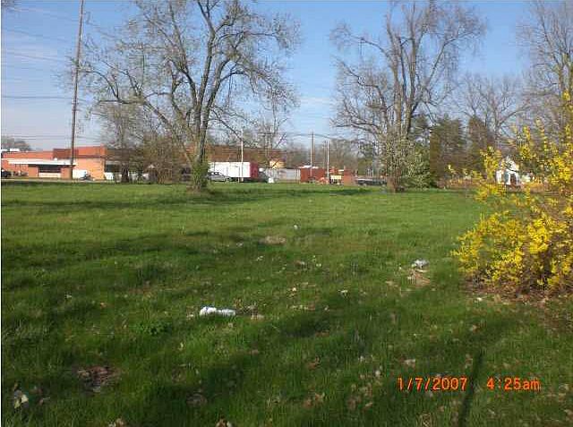 2nd image of 2100 Lodge Ave