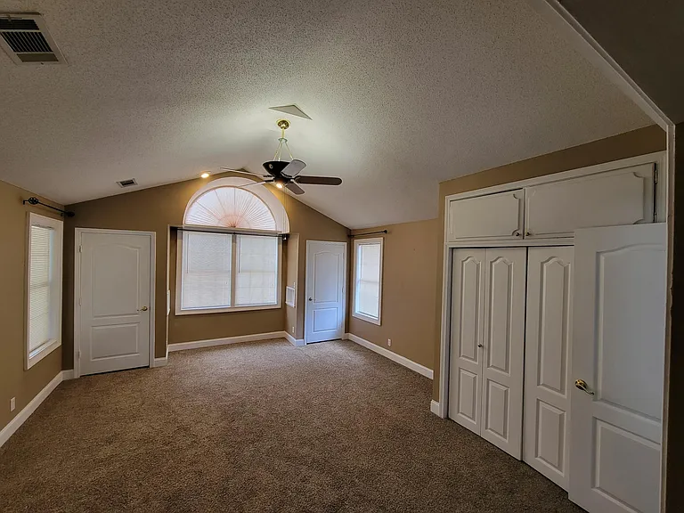 204 Brandywine Rd — Photo 10