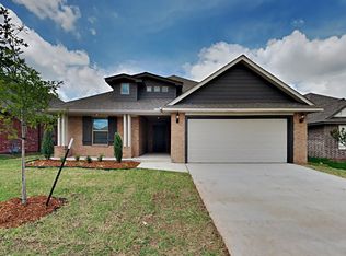 10525 NW 41st St, Yukon, OK 73099