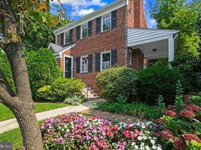 5441 32nd St NW, Washington, DC, 20015