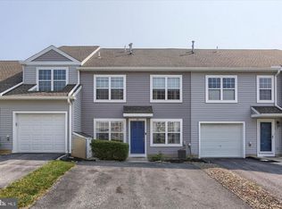 39 Courtyard Dr, Carlisle, PA 17013