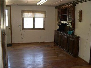 3rd image of 780 42nd St N