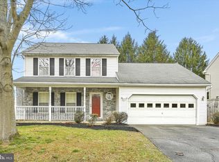 39 Manor Oaks Dr, Millersville, PA