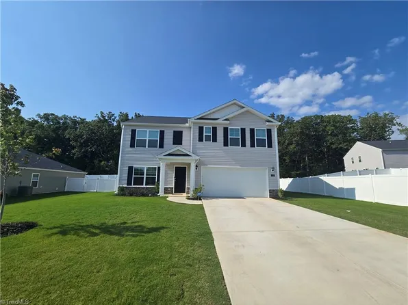 120 Leven Dr, Gibsonville, NC 27249