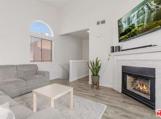 18730 Vista Del Canon UNIT F, Santa Clarita, CA 91321