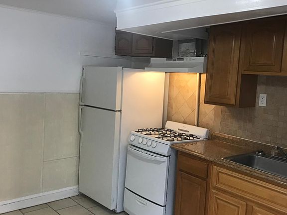 Appliances & cabinets