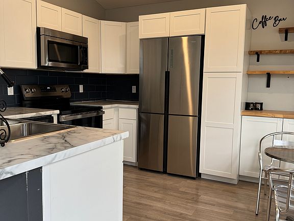 2nd image of 2818 Curry Village Ln