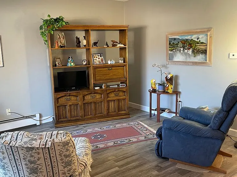 Heather Ridge - Beautiful Remodeled Apartments — Photo 13