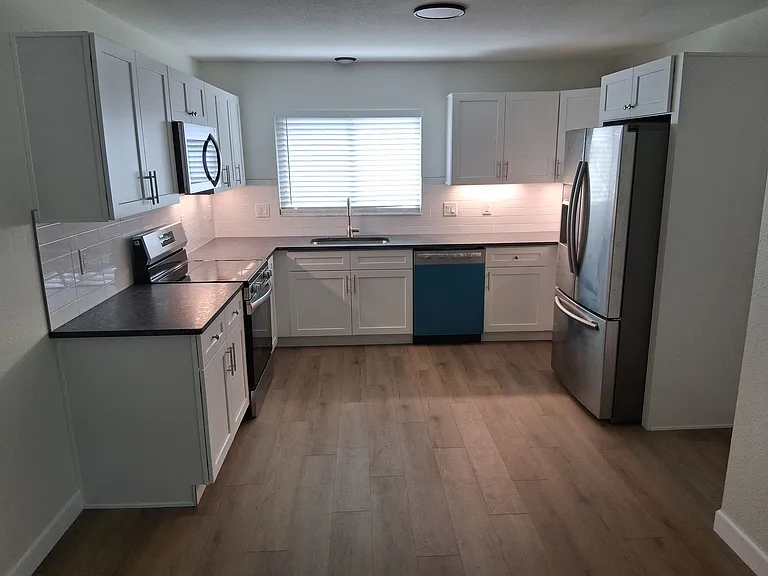 3006 Saint John Dr — Photo 2