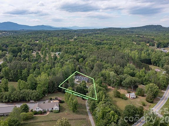 3rd image of 3860 Landrum Rd