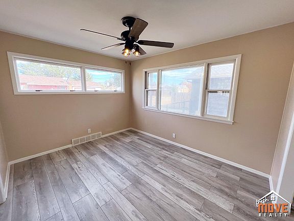 3rd image of 513 N Cain Ave
