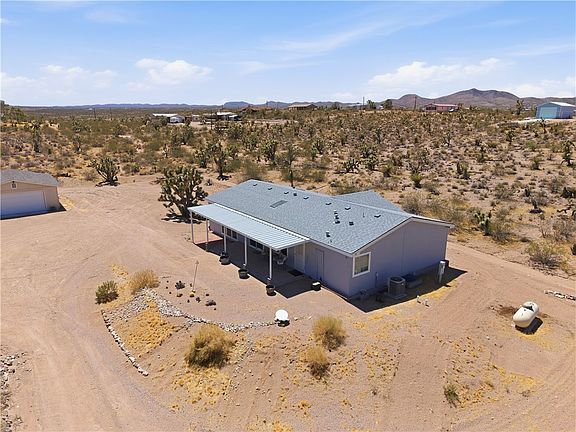 3rd image of 30 W Calico Drive
