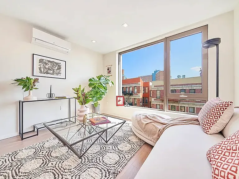 521 W 134th St #6D — Photo 6