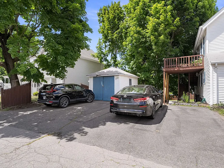 589 Willard St #2 — Photo 36