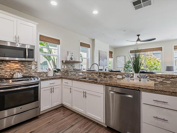 4th image of 12 Siri Ln
