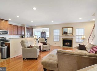 77 Tollerton Trl, Falling Waters, WV 25419