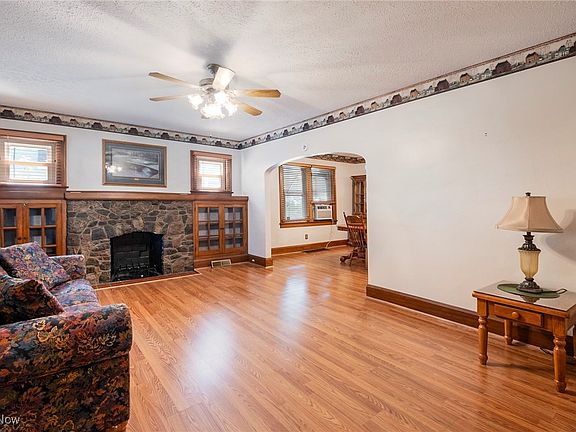 5th image of 4302 Helena Ave