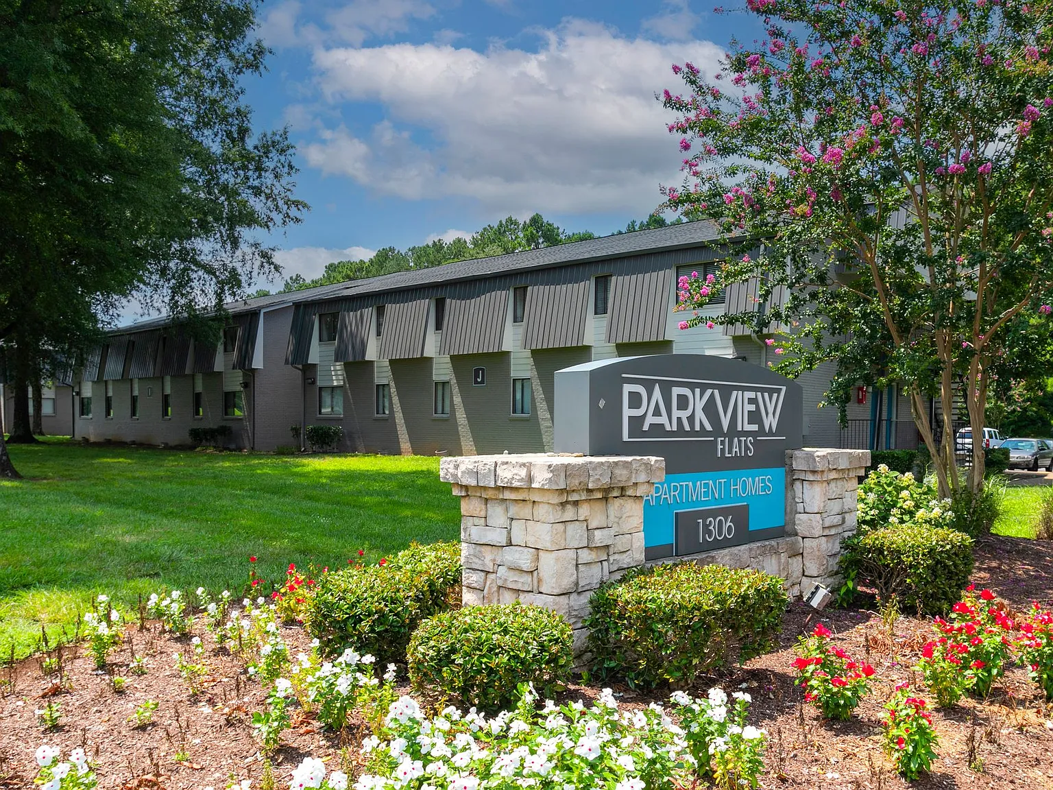Parkview Flats — Photo 4