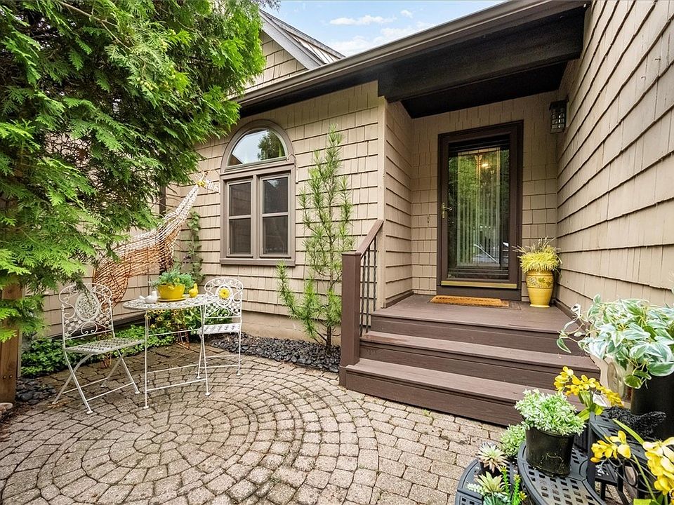 1st image of 3499 Melvin Dr N