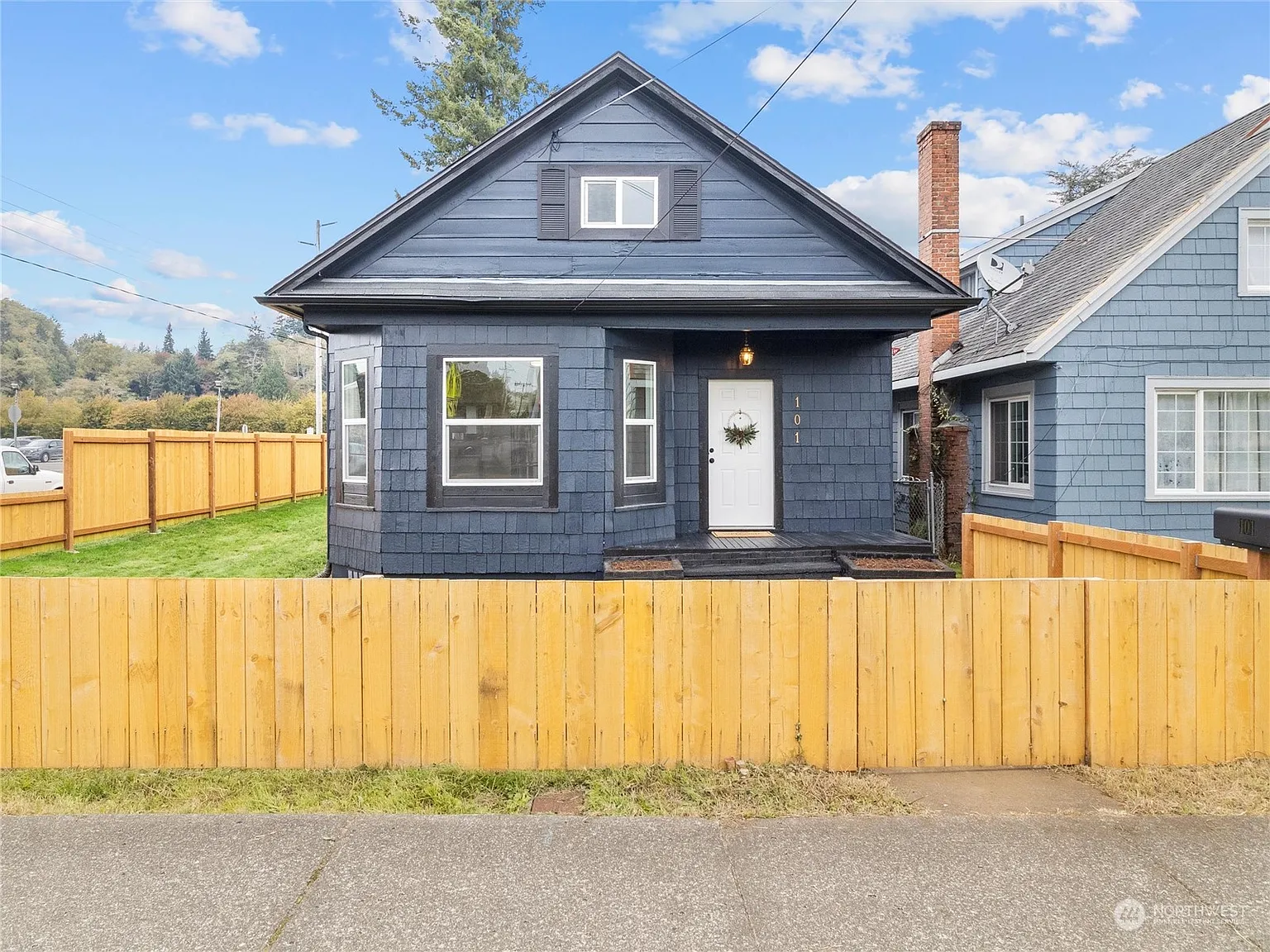 101 Emerson Avenue photo 1