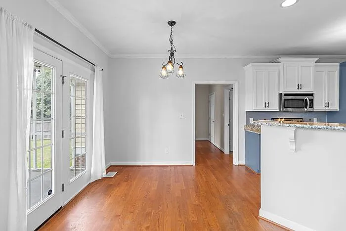 720 Camwheel Dr — Photo 14