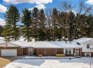 570 E Turkeyfoot Lake Rd, Akron, OH 44319