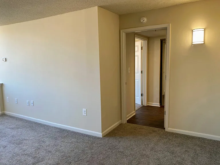 Gallery Tower — Photo 86